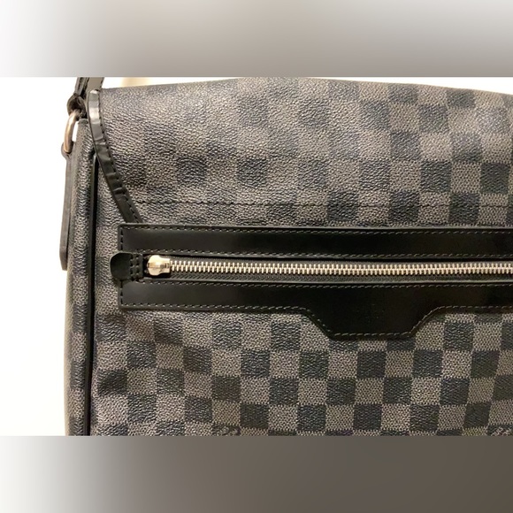 Louis Vuitton mens briefcase - Picture 2 of 2